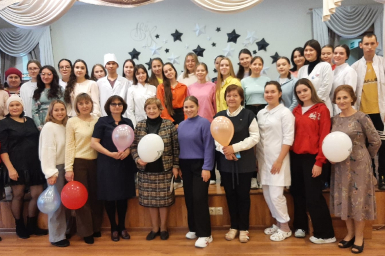 «Тепло сердец для милых мам»